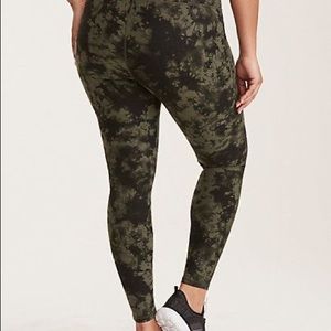 Torrid active leggings green tie dye